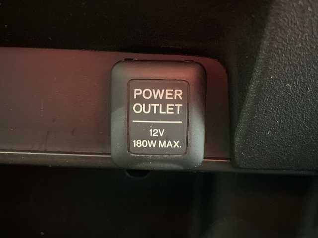 ホンダ フリード Gエアロ 神奈川県 2015(平27)年 4.2万km スーパープラチナメタリック 純正7インチナビ/車線逸脱警報/革ステアリング/バックカメラ/ハーフレザーシート/両側パワースライドドア/横滑り防止装置/ETC/LEDヘッドライト/オートライト/ウィンカーミラー/電動格納ミラー/純正15インチAW/スマートキー/フロアマット/純正エアロ（サイド・リア）