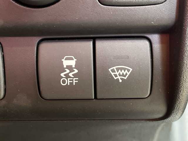 ホンダ フリード Gエアロ 神奈川県 2015(平27)年 4.2万km スーパープラチナメタリック 純正7インチナビ/車線逸脱警報/革ステアリング/バックカメラ/ハーフレザーシート/両側パワースライドドア/横滑り防止装置/ETC/LEDヘッドライト/オートライト/ウィンカーミラー/電動格納ミラー/純正15インチAW/スマートキー/フロアマット/純正エアロ（サイド・リア）