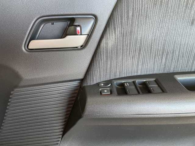 ホンダ フリード Gエアロ 神奈川県 2015(平27)年 4.2万km スーパープラチナメタリック 純正7インチナビ/車線逸脱警報/革ステアリング/バックカメラ/ハーフレザーシート/両側パワースライドドア/横滑り防止装置/ETC/LEDヘッドライト/オートライト/ウィンカーミラー/電動格納ミラー/純正15インチAW/スマートキー/フロアマット/純正エアロ（サイド・リア）