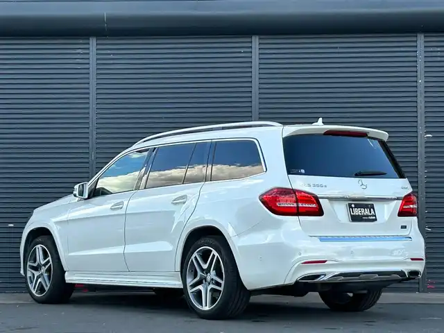 メルセデス・ベンツ ＧＬＳ３５０ｄ 4マチックスポーツ 茨城県 2016(平28)年 5.5万km ダイヤモンドホワイト パノラマSR /harman/kardon /360度カメラ /RSP /ACC /LKA /BSA /黒革 /全席シ-トヒ-タ- /M付PWシ-ト /PWテ-ルゲ-ト /保温・保冷機能付きカップホルダ- /ナビ /12セグ /BT /USB /CarPlay /LED /パドルシフト /ETC /前後ドラレコ /禁煙車