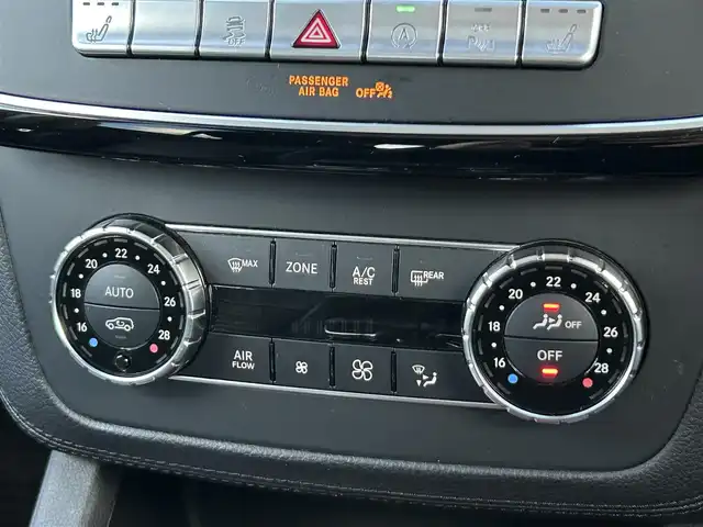 メルセデス・ベンツ ＧＬＳ３５０ｄ 4マチックスポーツ 茨城県 2016(平28)年 5.5万km ダイヤモンドホワイト パノラマSR /harman/kardon /360度カメラ /RSP /ACC /LKA /BSA /黒革 /全席シ-トヒ-タ- /M付PWシ-ト /PWテ-ルゲ-ト /保温・保冷機能付きカップホルダ- /ナビ /12セグ /BT /USB /CarPlay /LED /パドルシフト /ETC /前後ドラレコ /禁煙車