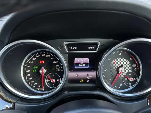 メルセデス・ベンツ ＧＬＳ３５０ｄ 4マチックスポーツ 茨城県 2016(平28)年 5.5万km ダイヤモンドホワイト パノラマSR /harman/kardon /360度カメラ /RSP /ACC /LKA /BSA /黒革 /全席シ-トヒ-タ- /M付PWシ-ト /PWテ-ルゲ-ト /保温・保冷機能付きカップホルダ- /ナビ /12セグ /BT /USB /CarPlay /LED /パドルシフト /ETC /前後ドラレコ /禁煙車