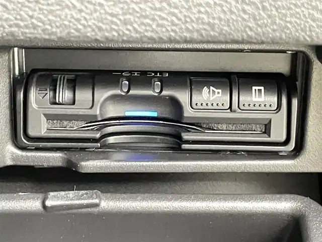 日産 セレナ ハイウェイスター 千葉県 2017(平29)年 6.5万km マルーンレッド 2トーン 禁煙車/エマージェンシーブレーキ/・インテリジェントパーキングアシスト/・プロパイロット/・車線逸脱警報システム/純正9インチメモリナビ/・型番:MM517D-L/・CD/DVD/Bluetooth/フルセグTV/・ビルトインETC/・アラウンドビューモニター/・インテリジェントルームミラー/フリップダウンモニター/両側パワースライドドア/革巻きステアリング/・ステアリングスイッチ/電子パーキング/・ブレーキホールド/左右独立エアコン/純正フロアマット/純正16インチAW/オートライト/・LEDヘッドライト/・フォグランプ