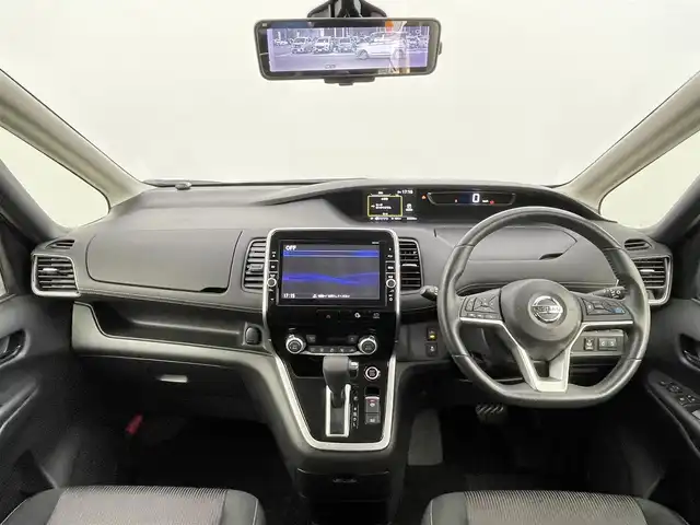 日産 セレナ ハイウェイスター 千葉県 2017(平29)年 6.5万km マルーンレッド 2トーン 禁煙車/エマージェンシーブレーキ/・インテリジェントパーキングアシスト/・プロパイロット/・車線逸脱警報システム/純正9インチメモリナビ/・型番:MM517D-L/・CD/DVD/Bluetooth/フルセグTV/・ビルトインETC/・アラウンドビューモニター/・インテリジェントルームミラー/フリップダウンモニター/両側パワースライドドア/革巻きステアリング/・ステアリングスイッチ/電子パーキング/・ブレーキホールド/左右独立エアコン/純正フロアマット/純正16インチAW/オートライト/・LEDヘッドライト/・フォグランプ