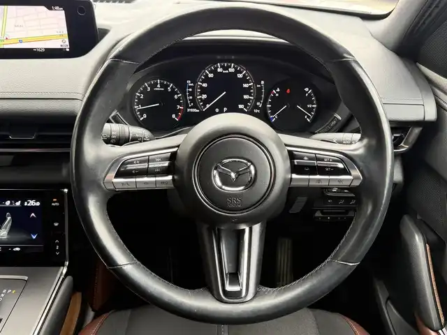 マツダ ＭＸ－３０ 愛知県 2021(令3)年 3.2万km セラミックM /純正メモリナビ//FM/AM/BT/USB/HDMI/フルセグ//360°ビューモニター//ビルトインETC//前後ドライブレコーダー//ベーシックパッケージ//本革巻きステアリング//交通標識認識システム//ヒーテッドドアミラー//ステアリングベゼル//ステアリングスイッチ//リアパッケージトレイ//アドバンストキーレスエントリーシステム//エクステリアパッケージ//ピラーガーニッシュ//インテリアパッケージ//360°セーフティパッケージ//ドライバーモニタリング//ユーティリティパッケージ//ステアリングヒーター//前席シートヒーター//運転席10wayパワーシート＆シートメモリ//セーフティパッケージ//アダプティブLEDライト//シグネチャーLEDランプ//デイタイムランニングライト//クルージング＆トラフィック・サポート//スマートブレーキサポート//茶革ハーフレザーシート//HUD/BSM/TCS/ACC//コーナーセンサー//レーンキープアシスト//ディスタンススピードアラート//前側方接近車両検知//後側方接近車両検知//車線逸脱警報//純正ドアバイザー//社外フロアマット//ISOFIX//保証書//取扱説明書//ナビ取扱説明書//ドラレコ取扱説明書//スマートスペアキー//D記録簿R3~R6