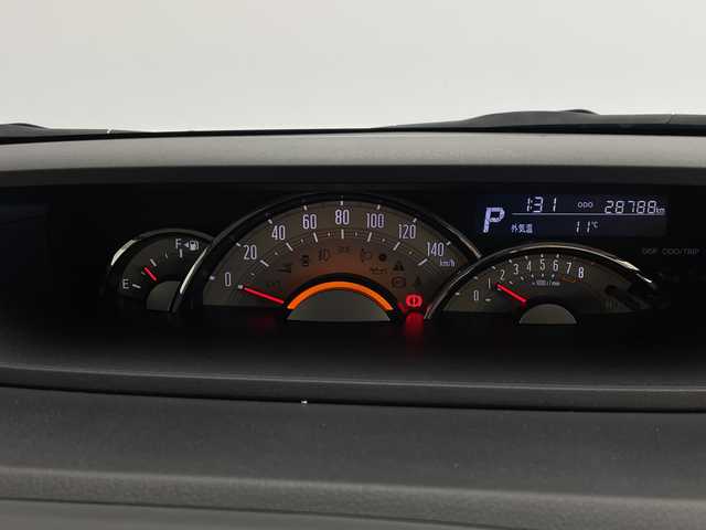 ダイハツ ムーヴ キャンバス G メイクアップ SA Ⅲ 茨城県 2017(平29)年 2.9万km パールホワイトⅢ/ファインミントメタリック 2トーン 純正８型ナビ　パノラミックビューモニター　フルセグＴＶ　衝突被害軽減ブレーキ　スマートキー　プッシュスタート　シートヒーター　アイドリングストップ　両側電動スライドドア　横滑り防止装置　コーナーセンサ