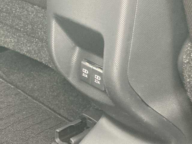 トヨタ ライズ Z 岡山県 2020(令2)年 1.1万km シャイニングホワイトパール 社外メモリナビ　/CN-RE06WD/フルセグTV、CD、DVD、Bluetooth、FM、AM/全方位カメラ/前席シートヒーター/ETC/USB充電/オートライト/LEDヘッドライト/フォグランプ/リアフォグ/レーダークルーズコントロール/スマートアシスト/・先行車発進お知らせ/・ステアリングアシスト/・衝突警報/・車線逸脱警報/・標識認識機能