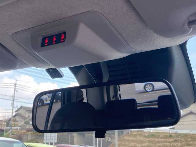 トヨタ ライズ Z 岡山県 2020(令2)年 1.1万km シャイニングホワイトパール 社外メモリナビ　/CN-RE06WD/フルセグTV、CD、DVD、Bluetooth、FM、AM/全方位カメラ/前席シートヒーター/ETC/USB充電/オートライト/LEDヘッドライト/フォグランプ/リアフォグ/レーダークルーズコントロール/スマートアシスト/・先行車発進お知らせ/・ステアリングアシスト/・衝突警報/・車線逸脱警報/・標識認識機能