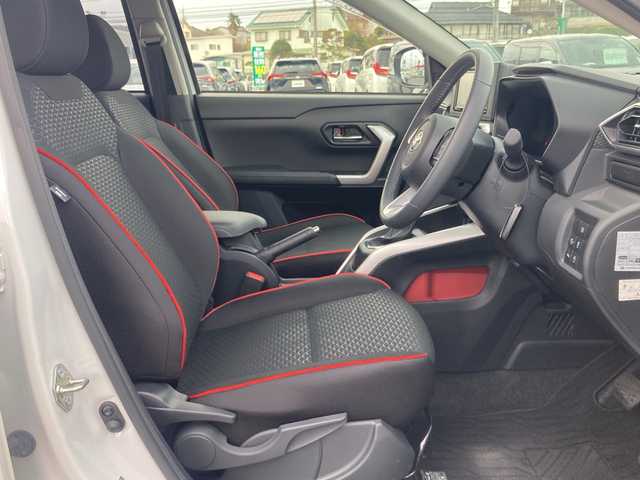 トヨタ ライズ Z 岡山県 2020(令2)年 1.1万km シャイニングホワイトパール 社外メモリナビ　/CN-RE06WD/フルセグTV、CD、DVD、Bluetooth、FM、AM/全方位カメラ/前席シートヒーター/ETC/USB充電/オートライト/LEDヘッドライト/フォグランプ/リアフォグ/レーダークルーズコントロール/スマートアシスト/・先行車発進お知らせ/・ステアリングアシスト/・衝突警報/・車線逸脱警報/・標識認識機能