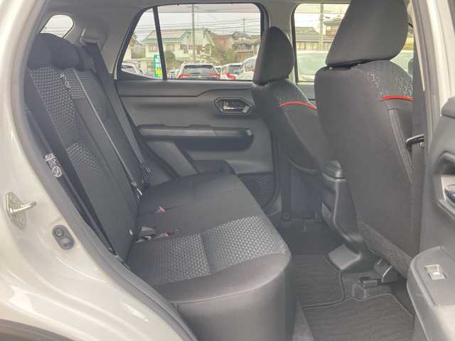 トヨタ ライズ Z 岡山県 2020(令2)年 1.1万km シャイニングホワイトパール 社外メモリナビ　/CN-RE06WD/フルセグTV、CD、DVD、Bluetooth、FM、AM/全方位カメラ/前席シートヒーター/ETC/USB充電/オートライト/LEDヘッドライト/フォグランプ/リアフォグ/レーダークルーズコントロール/スマートアシスト/・先行車発進お知らせ/・ステアリングアシスト/・衝突警報/・車線逸脱警報/・標識認識機能