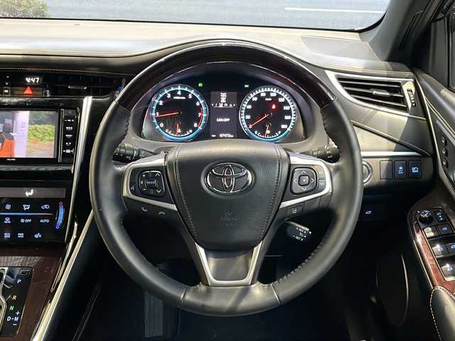 トヨタ ハリアー プレミアム 高知県 2014(平26)年 6.8万km ブラック ナビ/・Bluetooth/・CD/DVD/・フルセグTV/ETC/前後ドラレコ/パワーバックドア/黒革シート/パワーシート/クルーズコントロール/シートヒーター/LEDヘッドライト/オートマチックハイビーム/プッシュスタート