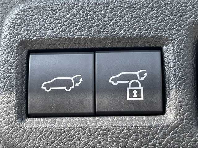 トヨタ ハリアー Z レザーパッケージ 福岡県 2021(令3)年 3.9万km ホワイトパールクリスタルシャイン モデリスタエアロ（F、S、R）/黒革シート/ＪＢＬサウンド/純正１２．３インチナビ O9HLHARRIERTC/トヨタセーフティセンス/ハンズフリーパワーバックドア/デジタルインナーミラー/シートエアコン/シートヒーター/ステアリングヒーター/ＢＳＭ/バックカメラ/ＨＵＤ/フルセグテレビ/ビルトインETC2.0/D/Nパワーシート/ポジションメモリー