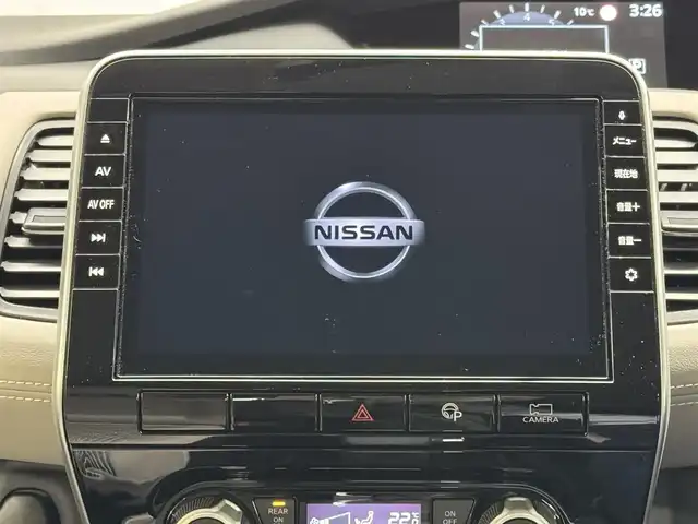 日産 セレナ ハイウェイスター 三重県 2020(令2)年 4.9万km ブリリアントホワイトパール S-HYBRID/FF/インパネCVT/純正 10インチナビ MM519D-L/（iPod/SD/FM/AM/TV/USB/Bluetooth/CD/DVD/Blu-ray/MUSIC STOCKER/ドラレコ）/純正 11インチ 後席モニター/インテリジェント アラウンドビューモニター（移動物検知機能付）*1/両側ハンズフリースライドドア/ドライブレコーダー 前後 ナビ連動/ビルトイン ETC2.0/安全装備/【OP】セーフティパックB*/・インテリジェント エマージェンシーブレーキ/・インテリジェント FCW（前方衝突予測警報）/・インテリジェント LI/・インテリジェント DA（ふらつき警報）/・プロパイロット*/・インテリジェント BSI（後側方衝突防止支援システム）＋BSW（後側方車両検知警報）/・RCTA（後退時車両検知警報）/・踏み間違い衝突防止アシスト/・標識検知機能（進入禁止、最高速度、一時停止）/・フロント&バックソナー/装備/【内装色】グレージュ［Z］/・オートライト/・LEDヘッドランプ＋フロントフォグランプ/・ハイビームアシスト/・電動パーキングブレーキ*/・オートブレーキホールド*/・純正16inAW/・保/取/ナビ取/・予備インテリキーx1/*…セーフティパックBに含む