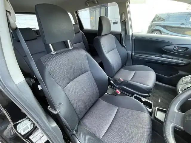 トヨタ ウィッシュ 1．8A 道央・札幌 2012(平24)年 11.5万km ブラック ・4WD/・寒冷地仕様/・純正ナビ/　BT/CD/DVD/SD/AUX/ワンセグ/・社外ETC/・横滑り防止/・Ecomode/・プッシュスタート/・スマートキー/・MTモード付/・純正フロアマット/・社外スタッドレスAW15インチ/・社外夏AW積込（215/45/R17）/・ステアリングカバー