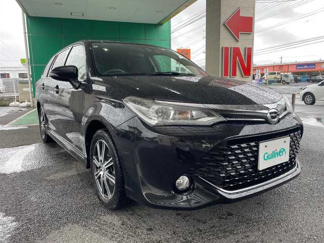 トヨタ カローラ フィールダー 1．5G エアロツアラー 茨城県 2015(平27)年 2.2万km ブラックマイカ ワンオーナー/MT車/純正SDナビ（CD/DVD/BT/フルセグTV）/ETC/純正フロアマット/プリクラッシュブレーキ/車線逸脱/ドライブレコーダー