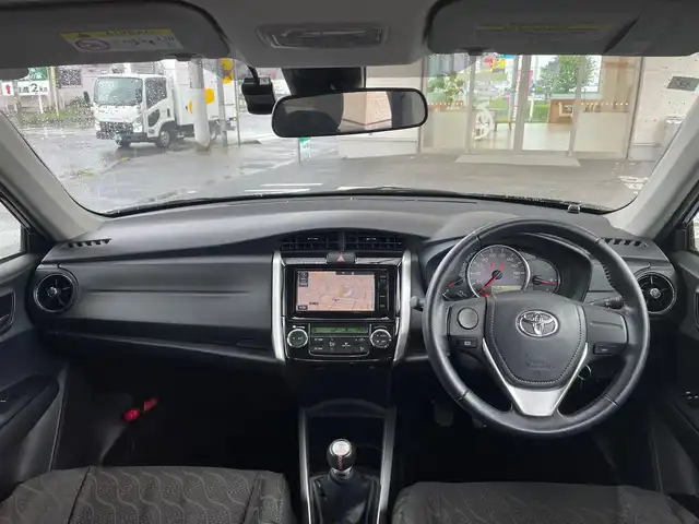 トヨタ カローラ フィールダー 1．5G エアロツアラー 茨城県 2015(平27)年 2.2万km ブラックマイカ ワンオーナー/MT車/純正SDナビ（CD/DVD/BT/フルセグTV）/ETC/純正フロアマット/プリクラッシュブレーキ/車線逸脱/ドライブレコーダー