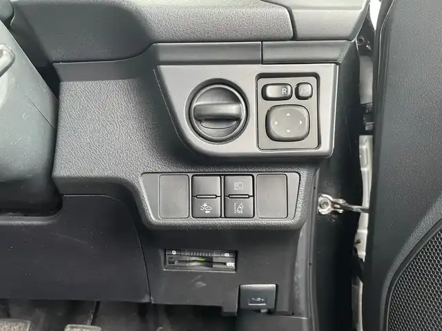 トヨタ カローラ フィールダー 1．5G エアロツアラー 茨城県 2015(平27)年 2.2万km ブラックマイカ ワンオーナー/MT車/純正SDナビ（CD/DVD/BT/フルセグTV）/ETC/純正フロアマット/プリクラッシュブレーキ/車線逸脱/ドライブレコーダー