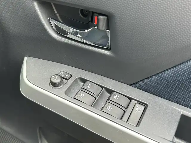 トヨタ ルーミー カスタムG 福岡県 2023(令5)年 1.2万km ブラックマイカメタリック 禁煙車/ワンオーナー/純正９型ディスプレイオーディオ（ＢＴ，フルセグＴＶ）/ビルトインＥＴＣ/前後ドラレコ/ＡＣＣ/コーナーセンサー/衝突軽減ブレーキ/両側電動スライドドア/クルーズコントロール/シートヒーター/社外１４インチＡＷ両側パワースライドドア/プッシュスタート/シートヒーター/シートバックテーブル/LEDヘッドライト/取扱説明書/保証書/スペアキー