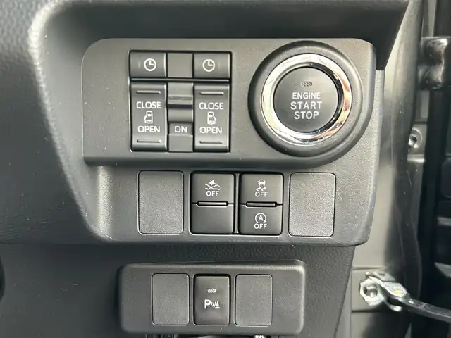 トヨタ ルーミー カスタムG 福岡県 2023(令5)年 1.2万km ブラックマイカメタリック 禁煙車/ワンオーナー/純正９型ディスプレイオーディオ（ＢＴ，フルセグＴＶ）/ビルトインＥＴＣ/前後ドラレコ/ＡＣＣ/コーナーセンサー/衝突軽減ブレーキ/両側電動スライドドア/クルーズコントロール/シートヒーター/社外１４インチＡＷ両側パワースライドドア/プッシュスタート/シートヒーター/シートバックテーブル/LEDヘッドライト/取扱説明書/保証書/スペアキー
