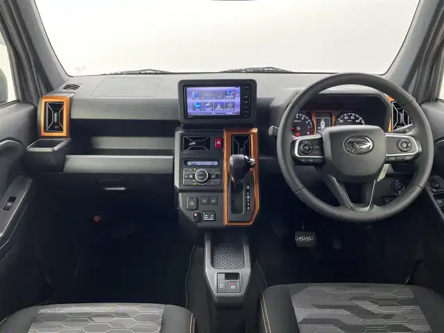 ダイハツ タフト G ターボ 福井県 2020(令2)年 3.6万km ターコイズブルーマイカメタリック ４WD/純正ディラーオプション7インチナビ/CD/DVD/Bluetooth/フルセグTV/USB/AM/FM/バックカメラ /スマートアシスト/・衝突警報機能 /・衝突回避支援ブレーキ機能 /・車線逸脱警報機能/・誤発進抑制制御機能 /・先行車発進お知らせ機能/・レーダークルーズコントロール/ガラスルーフ/純正オプションドライブレコーダー/シートヒーター/ETC/電動パーキングブレーキ/ブレーキホールド/革巻きステアリング/ステアリングスイッチ/ステアリングチルド機構/アイドリングストップ/LEDオートライト/フォグランプ/純正15インチアルミホイール/純正フロアマット/スマートキー/スペアキー/プッシュスタート