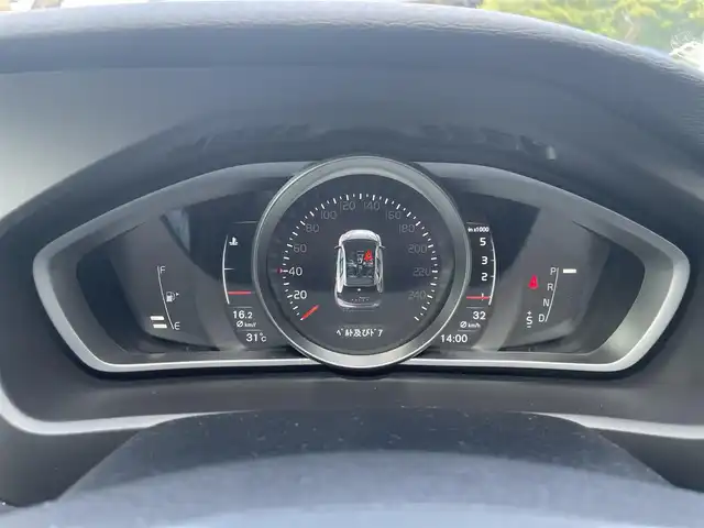ボルボ Ｖ４０ D4 インスクリプション 栃木県 2016(平28)年 6.1万km パール 茶レザーシート /パワーシート /シートヒーター /Harman/Kardon/ナビ/フルセグ/バックカメラ/ETC/バックソナー /LEDヘッドライト/オートライト/BLIS/レーンキープアシスト/スマートキー/パドルシフト
