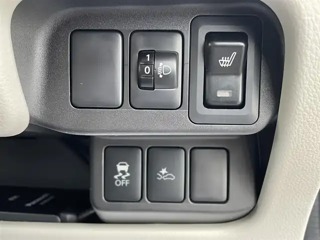 日産 デイズ X 岩手県 2015(平27)年 11万km ブラック (株)IDOMが運営する【じしゃロン盛岡店】の自社ローン専用車両になりますこちらは現金またはオートローンご利用時の価格です。自社ローンご希望の方は別途その旨お申付け下さい/衝突軽減システム/アラウンドビューモニター/社外ナビ/CD/DVD/フルセグ/Bluetooth/SD/プッシュスタート/スマートキー/スペアキー/ETC/アイドリングストップ