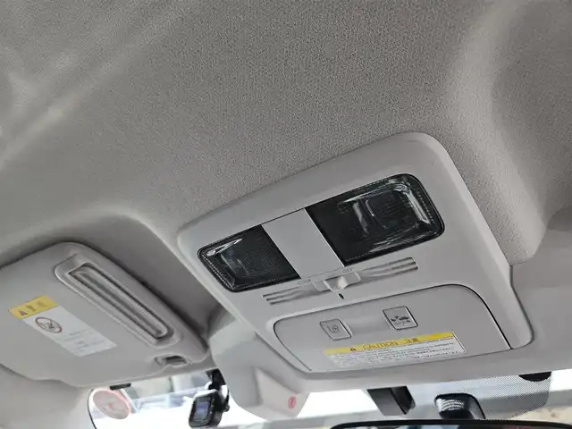 スバル フォレスター 2．0XT アイサイト 長崎県 2013(平25)年 2.7万km サテンホワイトパール 〇４WD/〇社外ナビ/〇フルセグTV/〇パワーバックドア/〇バックカメラ/〇ビルトインETC/〇ドライブレコーダー/〇全車速追従機能付レーダークルーズコントロール/〇アイサイトVer2/〇SRSエアバッグ/〇ターボ/〇左右独立温度調整オートエアコン/〇革巻きステアリングホイール/〇パドルシフト/〇合皮コンビシート/〇パワーシート/シートヒーター/〇純正18インチアルミホイール/〇ルーフレール/〇キーレスアクセス/プッシュスタート/〇禁煙車