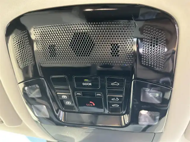 レクサス ＲＸ 450h+ バージョンL 愛知県 2023(令5)年 6.4万km ソニックチタニウム 4WD/パノラマルーフ/純正14型ナビ/フルセグTV/BT/HDMI/ハンズフリーパワーバックドア/パノラミックビューモニター/ビルトインETC2.0/前後ドライブレコーダー/レーダークルーズコントロール/クリアランスソナー/セーフティシステムプラス/・プリクラッシュセーフティ/・レーンディパーチャーアラート/・レーントレーシングアシスト/・レーンチェンジアシスト/・アダプティブハイビームシステム/・ロードサインアシスト/レクサスチームメイト/ブラインドスポットモニター/前後パーキングサポートブレーキ/デジタルインナーミラー/3連フルLEDヘッドランプ/本木製/革巻きコンビステアリング/ステアリングヒーター/ホワイトセミアニリン革シート/全席シートヒーター/ベンチレーション/前席パワーシート/ポジションメモリー/シルバールーフレール/純正21インチアルミホイール