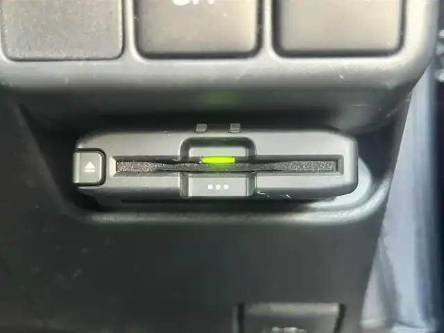 トヨタ アクア S 島根県 2014(平26)年 15.6万km ディープアメジストマイカメタリック 純正ナビ　/DVD再生　/Bluetooth　/バックカメラ　/ビルトインETC/前席シートヒーター　/横滑り防止装置　/プッシュスタート　/スマートキー　/純正フロアマット　/保証書　/取扱説明書