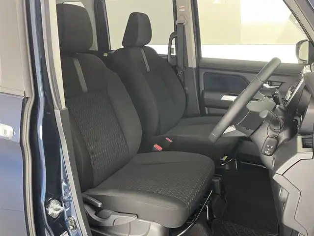 トヨタ ルーミー カスタムG－T 愛知県 2022(令4)年 0.6万km レーザーブルークリスタルシャイン 純正９型ナビ　全方位カメラ　シートヒーター　両側パワスラ　前後ドラレコ　ＥＴＣ　スマアシ　衝突軽減　追従クルコン　ＬＥＤオートライト　コーナーセンサー　電動パーキング　ロールシェード　純正マット　禁煙