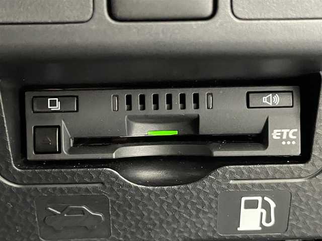 トヨタ ルーミー カスタムG－T 愛知県 2022(令4)年 0.6万km レーザーブルークリスタルシャイン 純正９型ナビ　全方位カメラ　シートヒーター　両側パワスラ　前後ドラレコ　ＥＴＣ　スマアシ　衝突軽減　追従クルコン　ＬＥＤオートライト　コーナーセンサー　電動パーキング　ロールシェード　純正マット　禁煙