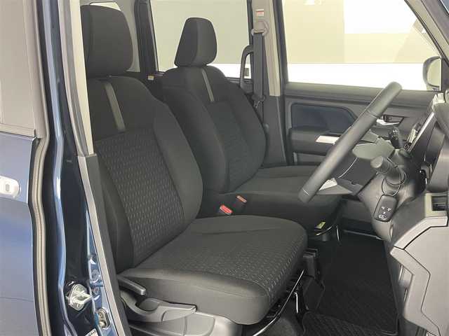 トヨタ ルーミー カスタムG－T 愛知県 2022(令4)年 0.6万km レーザーブルークリスタルシャイン 純正９型ナビ　全方位カメラ　シートヒーター　両側パワスラ　前後ドラレコ　ＥＴＣ　スマアシ　衝突軽減　追従クルコン　ＬＥＤオートライト　コーナーセンサー　電動パーキング　ロールシェード　純正マット　禁煙