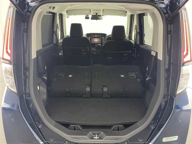 トヨタ ルーミー カスタムG－T 愛知県 2022(令4)年 0.6万km レーザーブルークリスタルシャイン 純正９型ナビ　全方位カメラ　シートヒーター　両側パワスラ　前後ドラレコ　ＥＴＣ　スマアシ　衝突軽減　追従クルコン　ＬＥＤオートライト　コーナーセンサー　電動パーキング　ロールシェード　純正マット　禁煙