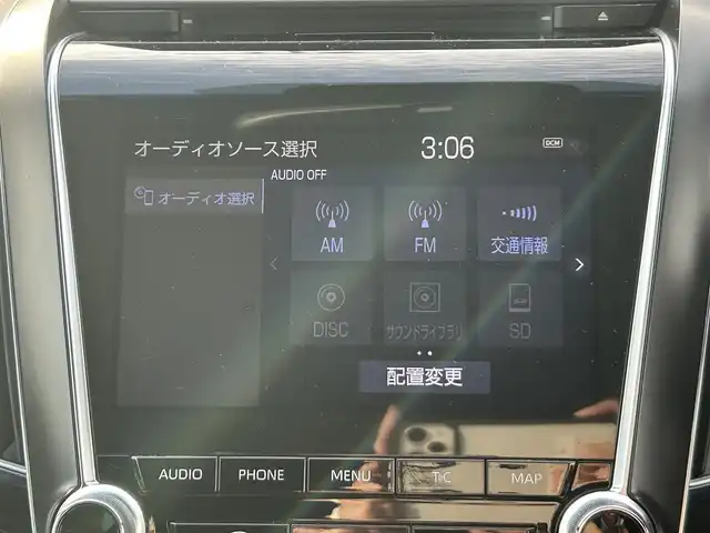 トヨタ クラウン ハイブリッド S 岡山県 2018(平30)年 11.8万km ブラック 登録時走行距離117380km/純正8インチナビ/（AM/FM/CD/DVD/BT/TV）/バックカメラ/D/N席シートヒーター/D/N席パワーシート/ステアリングヒーター/トヨタセーフティセンス/・プリクラッシュセーフティ/・レーンディパーチャアラート/・オートマチックハイビーム/・アダプティブクルーズコントロール/・ブラインドスポットモニター/純正17インチアルミホイール/前後ドライブレコーダー/電子パーキングアシスト/プッシュスタート