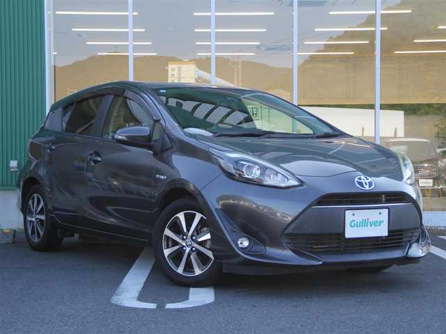 トヨタ アクア G ソフトレザーセレクション 愛媛県 2017(平29)年 3.8万km グレーメタリック 純正ナビ/TV Bluetooth CD SD/バックカメラ/ソフトレザーシート/トヨタセーフティセンスC/プリクラッシュセーフティシステム/オートハイビーム/車線逸脱警報/クルーズコントロール/ステアリングスイッチ/LEDヘッドライト（オート機能）/フォグランプ/プッシュスタート/スマートキー2個/取説・メンテナンスノート/ワンオーナー/禁煙車