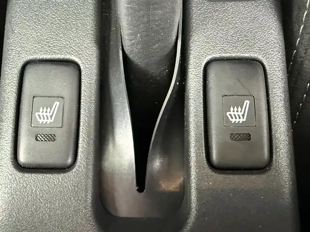 ダイハツ コペン GRスポーツ 東京都 2023(令5)年 0.3万km ジョーヌイエロー 純正ナビ(ＮＭＺＫ－Ｗ７３Ｄ)/【ipod/USB/SD/DISC/TV/FM/AM/BT】/電動オープンルーフ/純正BBS16インチAW/GR SPORT専用ショックアブソーバー/ドライブレコーダー/ETC/シートヒーター/LEＤヘッドライト/フォグランプ/オートライト/パドルシフト/アイドリングストップ/プッシュスタート/スマートキー