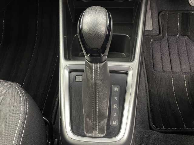 スズキ スイフト HYBRID RS 大阪府 2018(平30)年 5.5万km スーパーブラックパール 純正8インチナビ/【フルセグTV/Bluetooth/CD/DVD/USB/FM/AM】/全方位カメラ/スズキセーフティーサポート/デュアルセンサーブレーキサポート/・車線逸脱警報/・アダクティブクルーズコントロール/・ハイビームアシスト/・発進お知らせ機能/パドルシフト/運転席シートヒーター/LEDヘッドライト/オートハイビーム/純正16インチAW/スマートキー/スペアキー1本