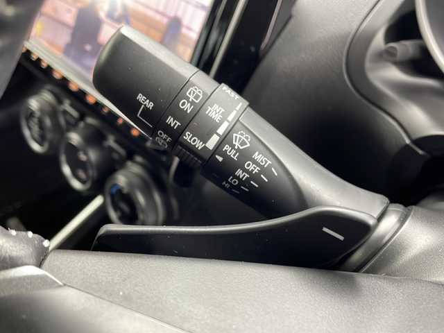 スズキ スイフト HYBRID RS 大阪府 2018(平30)年 5.5万km スーパーブラックパール 純正8インチナビ/【フルセグTV/Bluetooth/CD/DVD/USB/FM/AM】/全方位カメラ/スズキセーフティーサポート/デュアルセンサーブレーキサポート/・車線逸脱警報/・アダクティブクルーズコントロール/・ハイビームアシスト/・発進お知らせ機能/パドルシフト/運転席シートヒーター/LEDヘッドライト/オートハイビーム/純正16インチAW/スマートキー/スペアキー1本