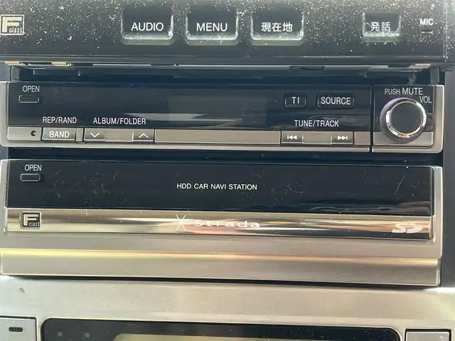 トヨタ アルファード Ｇ MZ Gエディション 秋田県 2004(平16)年 13.7万km ホワイトパールマイカ 社外ナビ/４WD/フルセグ/バックカメラ/リモコンキー/両側パワスラ/社外アルミ/MTモード付AT/前席シートヒーター/運転席パワーシート/ETC/フリップダウンモニター/電動リアゲート/コーナーセンサー/サンルーフ/純正フロアマット/純正ドアバイザー/ステアリングスイッチ/純正エンジンスターター/ウォークスルー/オートライト/ダブルオートエアコン/パワーステアリング/パワーウィンドウ/電動格納ウィンカーミラー/100V充電/保証書/取扱説明書/記録簿