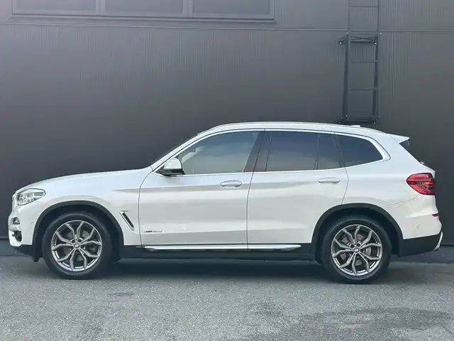 ＢＭＷ Ｘ３ xDrive20d Xライン 福岡県 2018(平30)年 3.9万km ミネラルホワイト ハイラインパッケージ/・ランバーサポート/・リアシートヒーティング/純正ナビ/フルセグTV/Bluetooth/CD/DVD/Bカメラ/全方位カメラ/アクティブクルーズコントロール/メモリ付パワーシート/全席シートヒーター/コンフォートアクセス/本革シート/メモリ付パワーシート/シートヒーター/コンフォートアクセス/LEDヘッドライト/純正19インチAW