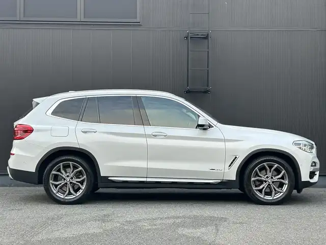 ＢＭＷ Ｘ３ xDrive20d Xライン 福岡県 2018(平30)年 3.9万km ミネラルホワイト ハイラインパッケージ/・ランバーサポート/・リアシートヒーティング/純正ナビ/フルセグTV/Bluetooth/CD/DVD/Bカメラ/全方位カメラ/アクティブクルーズコントロール/メモリ付パワーシート/全席シートヒーター/コンフォートアクセス/本革シート/メモリ付パワーシート/シートヒーター/コンフォートアクセス/LEDヘッドライト/純正19インチAW