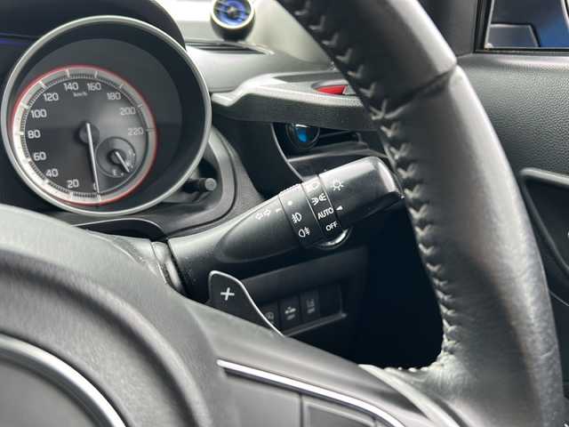 スズキ スイフト HYBRID RS 鹿児島県 2017(平29)年 16.3万km スピーディーブルーM クルーズコントロール　/ドライブレコーダー　/ビルトインETC　/シートヒーター　/社外ナビ（FH-9300DVS） /Bluetoothオーディオ　/アイドリングストップ　/パドルシフト　/MTモード付AT/純正アルミホイール（16インチ）/横滑り防止装置/レーンキープアシスト/LEDヘッドライト/エアバック（W＋サイド）