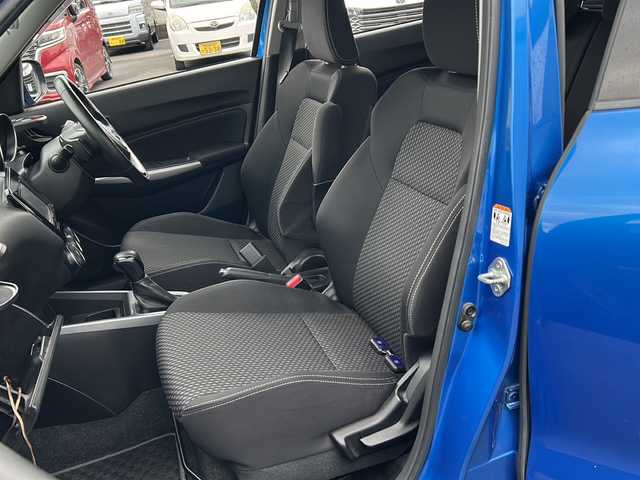 スズキ スイフト HYBRID RS 鹿児島県 2017(平29)年 16.3万km スピーディーブルーM クルーズコントロール　/ドライブレコーダー　/ビルトインETC　/シートヒーター　/社外ナビ（FH-9300DVS） /Bluetoothオーディオ　/アイドリングストップ　/パドルシフト　/MTモード付AT/純正アルミホイール（16インチ）/横滑り防止装置/レーンキープアシスト/LEDヘッドライト/エアバック（W＋サイド）