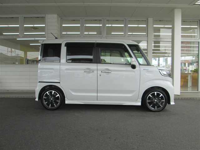 スズキ スペーシア カスタム HYBRID XS 千葉県 2018(平30)年 4.5万km ピュアホワイトP ワンオーナー/純正8インチナビ、フルセグTV/バックカメラ/オーディオ【CD/DVD/SD?BT/USB】/両側パワースライドドア/デュアルセンサーブレーキサポート/LEDヘッドライト&LEDフォグ/純正15インチアルミホイール/ウィンカードアミラー/コーナーセンサー/スイッチ付き革巻きステアリング/後席送風サーキュレーター/ハーフレザーシート/運転席シートヒーター/ドライブレコーダー&ビルトインETC/スマートキー