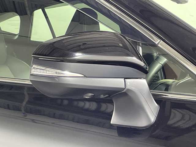 トヨタ ハリアー Z 神奈川県 2020(令2)年 1.1万km ブラック トヨタセーフティセンス/純正メーカーオプションディスプレイオーディオ/・ナビTVキット付き/BT/AUX/USB/MiraCast/パノラミックビューモニター/JBLプレミアムサウンド/ビルトインETC2.0/デジタルインナーミラー/前後ドライブレコーダー/BSM/MTモード/ハーフレザーシート/パワーシート(D)/HUD/電動サイドブレーキ/オートブレーキホールド/パワーバックドア/ハンズフリーバックドア/ECO/SPORTモード/横滑り防止装置/スマートキー/スペアキー/プッシュスタートボタン/革巻きステアリング/ステアリングスイッチ/Autoライト/SOSコール/LEDヘッドライト/フォグランプ/電動格納ミラー/ウィンカーミラー/純正フロアマット/純正ドアバイザー/純正19インチアルミホイール