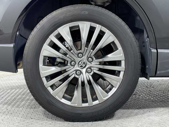 トヨタ ハリアー Z 神奈川県 2020(令2)年 1.1万km ブラック トヨタセーフティセンス/純正メーカーオプションディスプレイオーディオ/・ナビTVキット付き/BT/AUX/USB/MiraCast/パノラミックビューモニター/JBLプレミアムサウンド/ビルトインETC2.0/デジタルインナーミラー/前後ドライブレコーダー/BSM/MTモード/ハーフレザーシート/パワーシート(D)/HUD/電動サイドブレーキ/オートブレーキホールド/パワーバックドア/ハンズフリーバックドア/ECO/SPORTモード/横滑り防止装置/スマートキー/スペアキー/プッシュスタートボタン/革巻きステアリング/ステアリングスイッチ/Autoライト/SOSコール/LEDヘッドライト/フォグランプ/電動格納ミラー/ウィンカーミラー/純正フロアマット/純正ドアバイザー/純正19インチアルミホイール