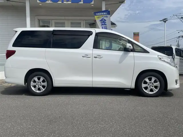 トヨタ アルファード 240X 秋田県 2013(平25)年 12.7万km ホワイトパールクリスタルシャイン (株)IDOMが運営する【じしゃロン秋田店】の自社ローン専用車両になります。こちらは現金またはオートローンご利用時の価格です。自社ローンご希望の方は別途その旨お申付け下さい/////////////メモリナビ/ワンセグテレビ/バックカメラ/ウィンカーミラー/ドアバイザー/プッシュスタート/両側パワースライドドア/ETC/スマートキー