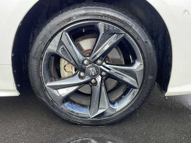 トヨタ クラウン ハイブリッド RS Four リミテッド 道北・旭川 2020(令2)年 5.1万km ホワイトパールクリスタルシャイン /4WD//寒冷地仕様//3眼LEDヘッドライトシーケンシャルウインカー//純正メモリナビ//CD/DVD/BD/SD/MSV/BT/USB/フルセグ//パノラミックビューモニター//トヨタセーフティセンス//PCS/ACC/LTA/BSM/RCTA/PKSB/RSA/HUD//クリアランスソナー//パーキングアシスト//ハーフレザーシート//パワーシート//シートヒーター//ステアリングヒーター//ミラーヒーター//オートハイビーム//オートライト//LEDヘッドライト//フォグライト//ヘッドライトウォッシャー//オートリトラミラー//オートワイパー//ビルトインETC//純正エンジンスターター//AC100V//フロントデアイサー//純正フロアマット//ドアバイザー//AW冬タイヤ積み込み