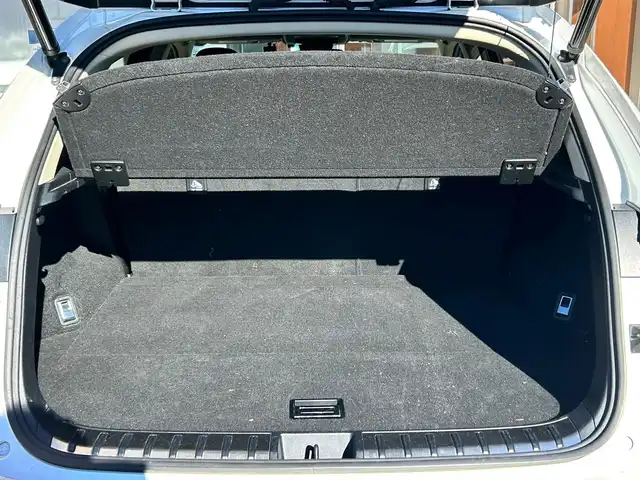 レクサス ＮＸ 300 Iパッケージ 富山県 2017(平29)年 9.9万km 白 純正SDナビ/Bluetooth接続/フルセグTV/AM/FMラジオ/Miracast/CD再生/バックカメラ/サンルーフ/ＡＣＣ/パワーバックドア/ドラレコ/D/N席パワーシート/D/N席シートヒーター/ステアリングヒーター/オートハイビーム/オートホールド/ETC2.0/横滑り防止/アイドリングストップ/車線逸脱防止