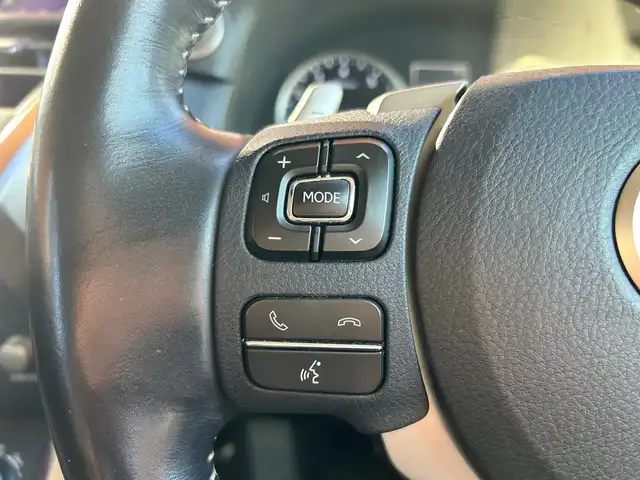 レクサス ＮＸ 300 Iパッケージ 富山県 2017(平29)年 9.9万km 白 純正SDナビ/Bluetooth接続/フルセグTV/AM/FMラジオ/Miracast/CD再生/バックカメラ/サンルーフ/ＡＣＣ/パワーバックドア/ドラレコ/D/N席パワーシート/D/N席シートヒーター/ステアリングヒーター/オートハイビーム/オートホールド/ETC2.0/横滑り防止/アイドリングストップ/車線逸脱防止